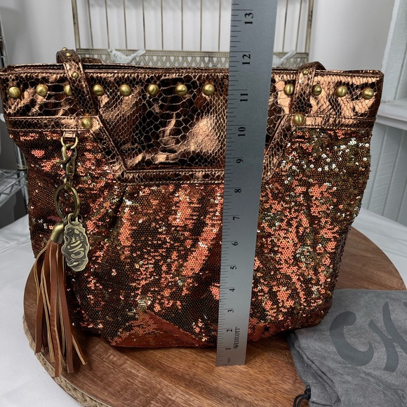 Chi by Falchi Sequins Shoulder bag.Spots on the inside, please see photos - Picture 10 of 10